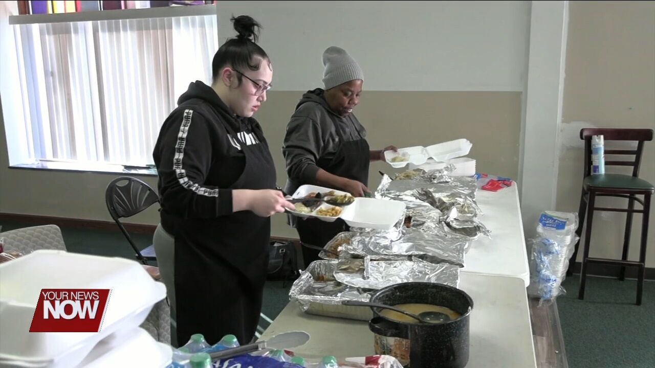 A local chef gave the gift of a good meal to others on Christmas Day